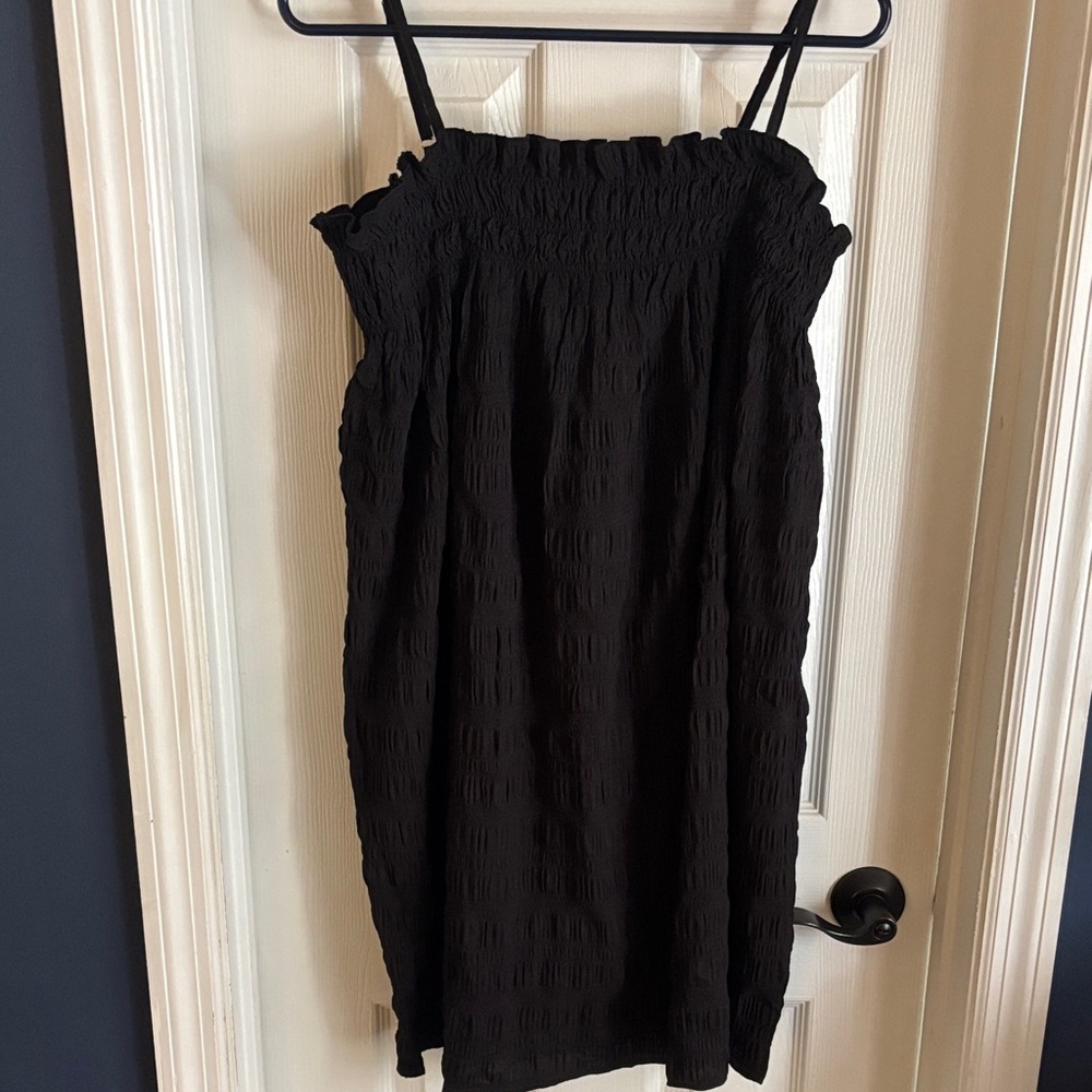Elegant Black Sleeveless Dress